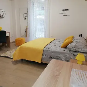 https://kalelarga-apartments-4-you.hotelinzadar.com